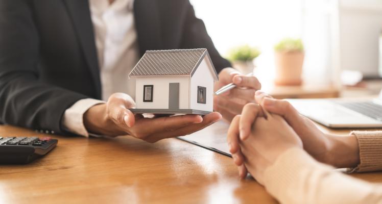 Mortgage broker and client.