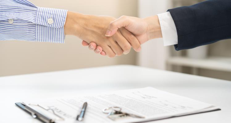 Mortgage broker and client.